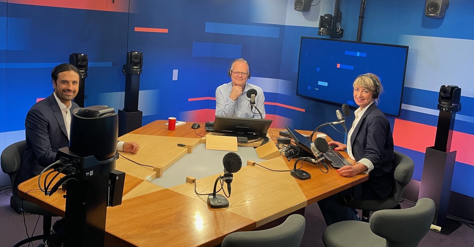 Hva er forvalter Shakeb Syeds analyser etter de siste dagers ...